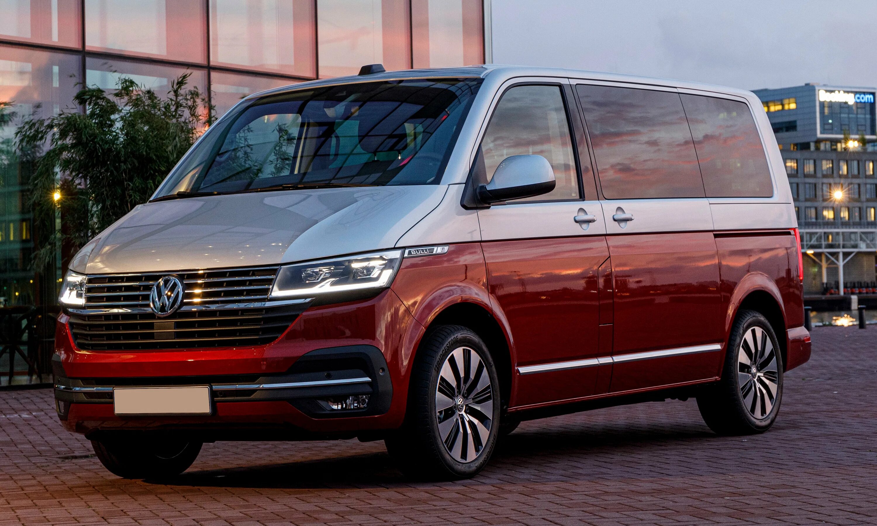 Volkswagen t 6.1. Фольксваген т6.1Мультивен. VW T6.1 Multivan. VW Multivan 6.1. Фольксваген Мультивен 2021.