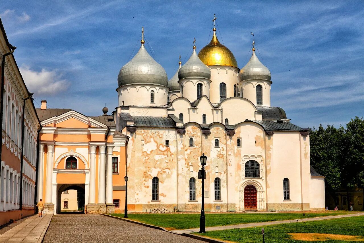 Три великие церкви. Софийская Церковь Великий Новгород.