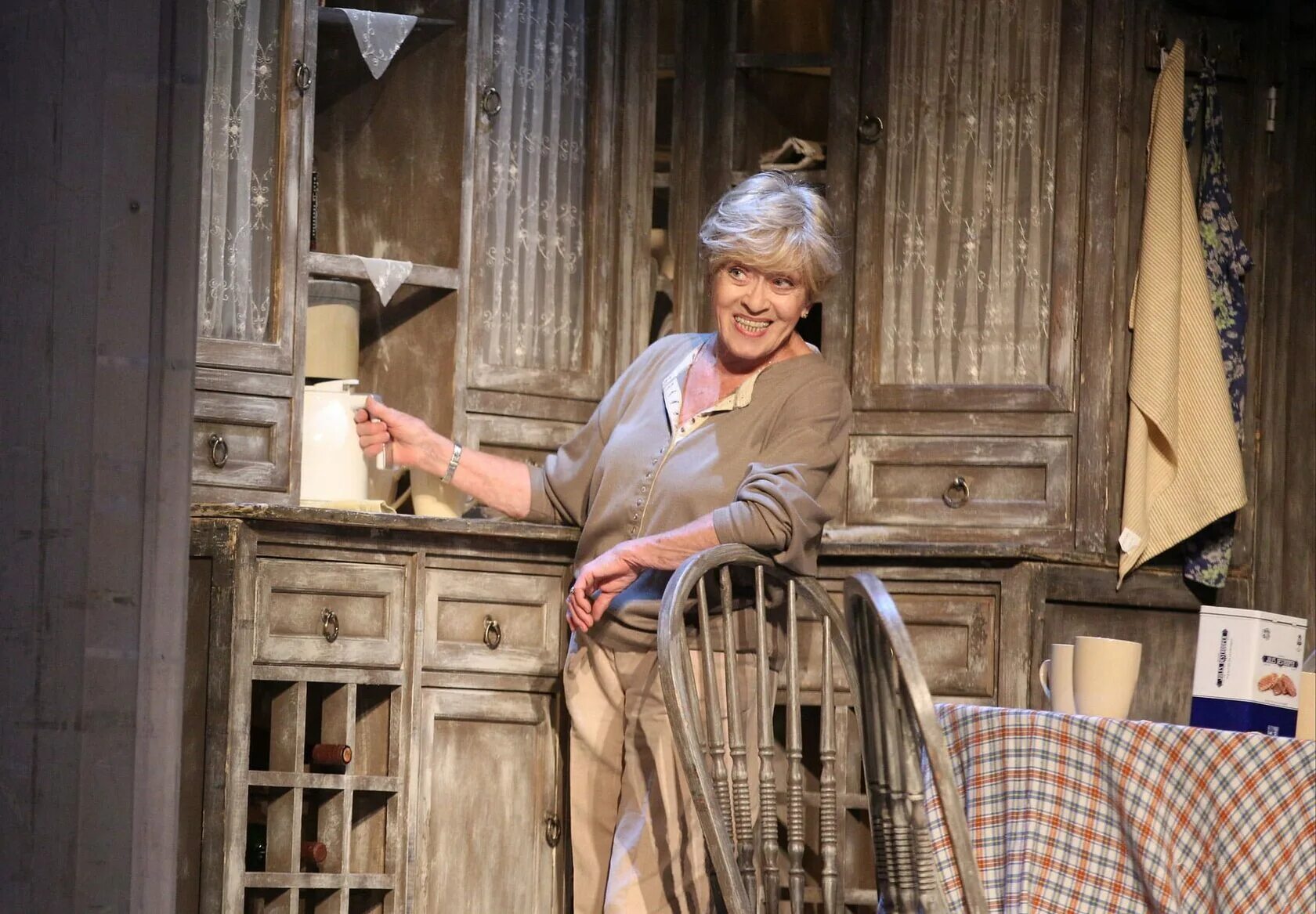 алиса фрейндлих спектакли афиша. спектакль с фрейндлих и басилашвили. алиса фрейндлих спектакли афиша. спектакль дядюшкин сон бдт с басилашвили. алиса фрейндлих 2019.