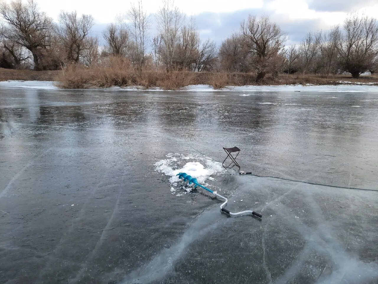 Озернинское водохранилище река. Рыбалка Харабалинский район на реке. Рыбалка на Липецком водохранилище. Рыбалка на реке Сызранка. Запрет на рыбалку на дону