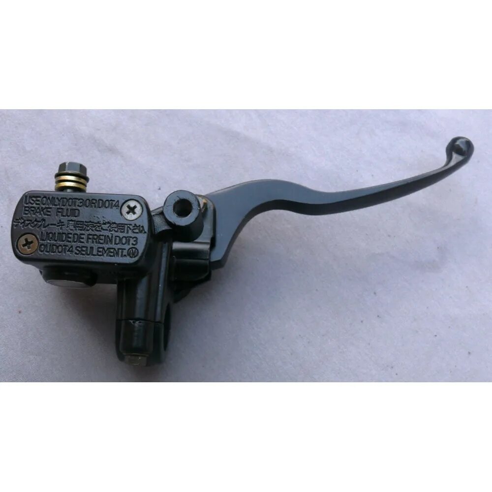 Shimano tourney st-ef51. Машинка тормоза и сцепления на драгстар 650 хром. Газ и тормоз одной ногой. Левым и правым тормозом. Тойота рав 4 расположение педалей.