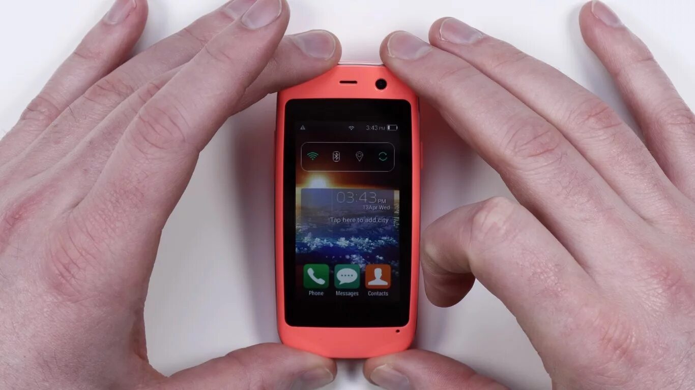 Posh Micro x s240. Маленький смартфон. Самый маленький смартфон. Самый маленький сенсорный смартфон. Микро мобайл