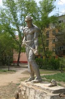 Памятники темиртау