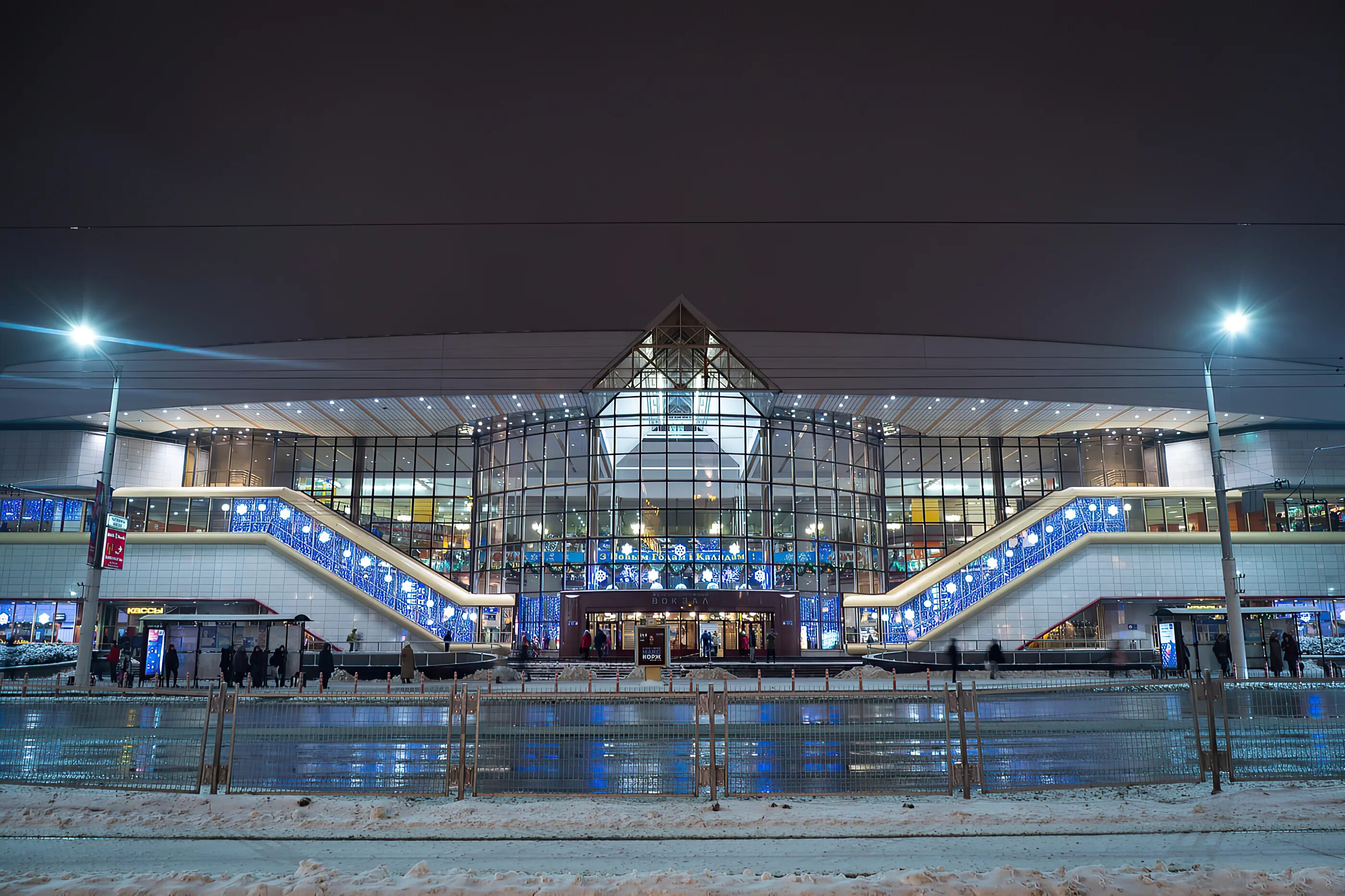 Телефон жд минск. Минск пассажирский вокзал. Минск Центральный ЖД вокзал. Беларусь Минск вокзал. Вокзал в Минске Железнодорожный.