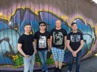 Игнатьев андрей васильевич. Pride группа. Ооо арт санкт-петербург. Акустическая группа питер. Фото коллектива агентства недвижимости.