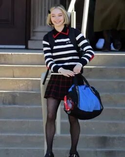 EMMA MEYERS on the Set of Family Leave in Los Angeles 02/15/2023. 