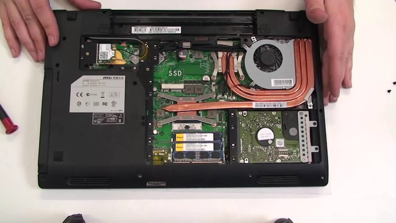 MSI ge60 SSD. MSI ge60 m2 разъем. Ноутбук MSI ge60. Ноутбук MSI ge 60 разобранный.