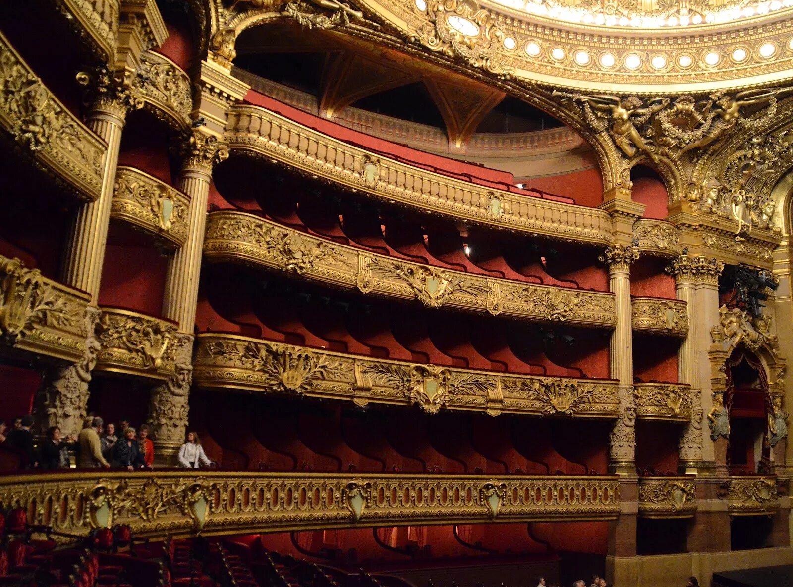 Потолок оперы гарнье шагал. Гранд-опера опера гарнье франция париж. Театр опера гарнье. Опера гарнье в париже. Театр парижская опера.