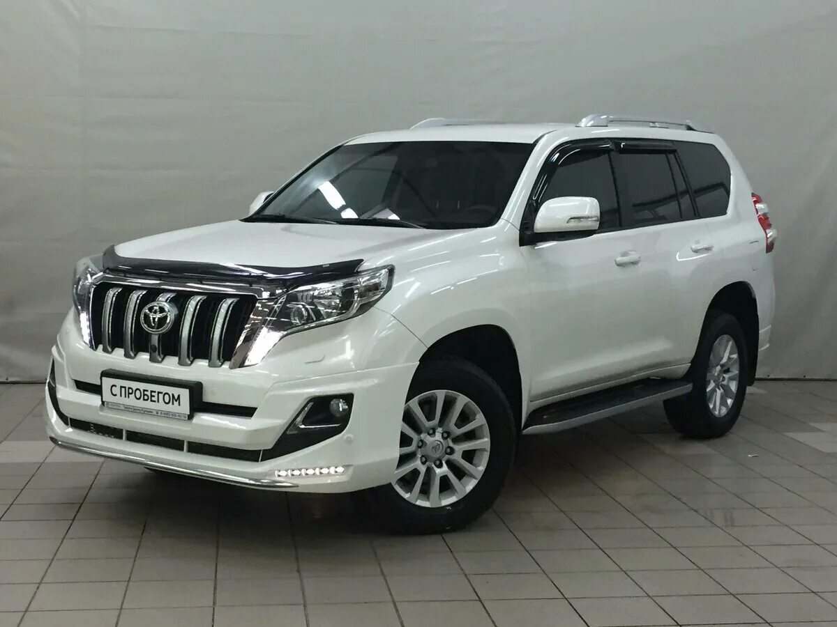 Ленд крузер прадо 2015 год. Toyota Land Cruiser Prado 150. Тойота ленд Крузер 150 белый. Toyota Land Cruiser Prado 2015. Тойота Лэн Кузер Прадо 150.