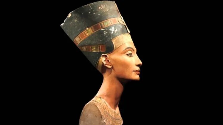 Я песок и нефертитити oggurama. Нефертити (известняк, XIV В. до н.э., новый музей, Берлин). Нефертити. Нефертити принцесса солнца.