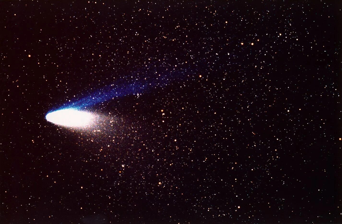 комета c/2020 f3 орбита. зеленая комета 2022. волосатая комета. рождественская комета. комета леонард 2022.