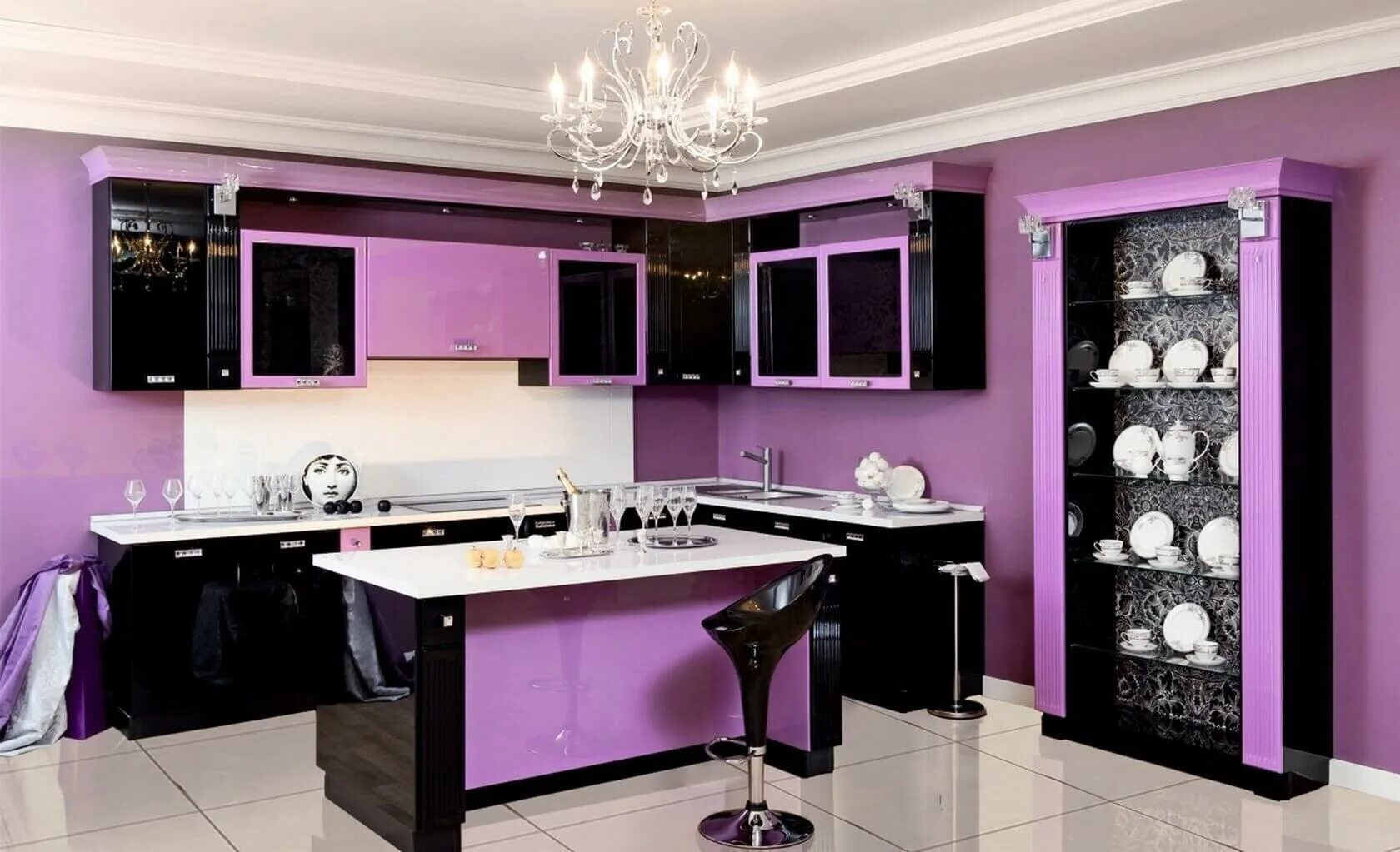 Кухня с квадратными ручками. Кухню со стразами. Кухня с ручками со стразами. Кухню со стразами. Фартук для кухни «мозаика».