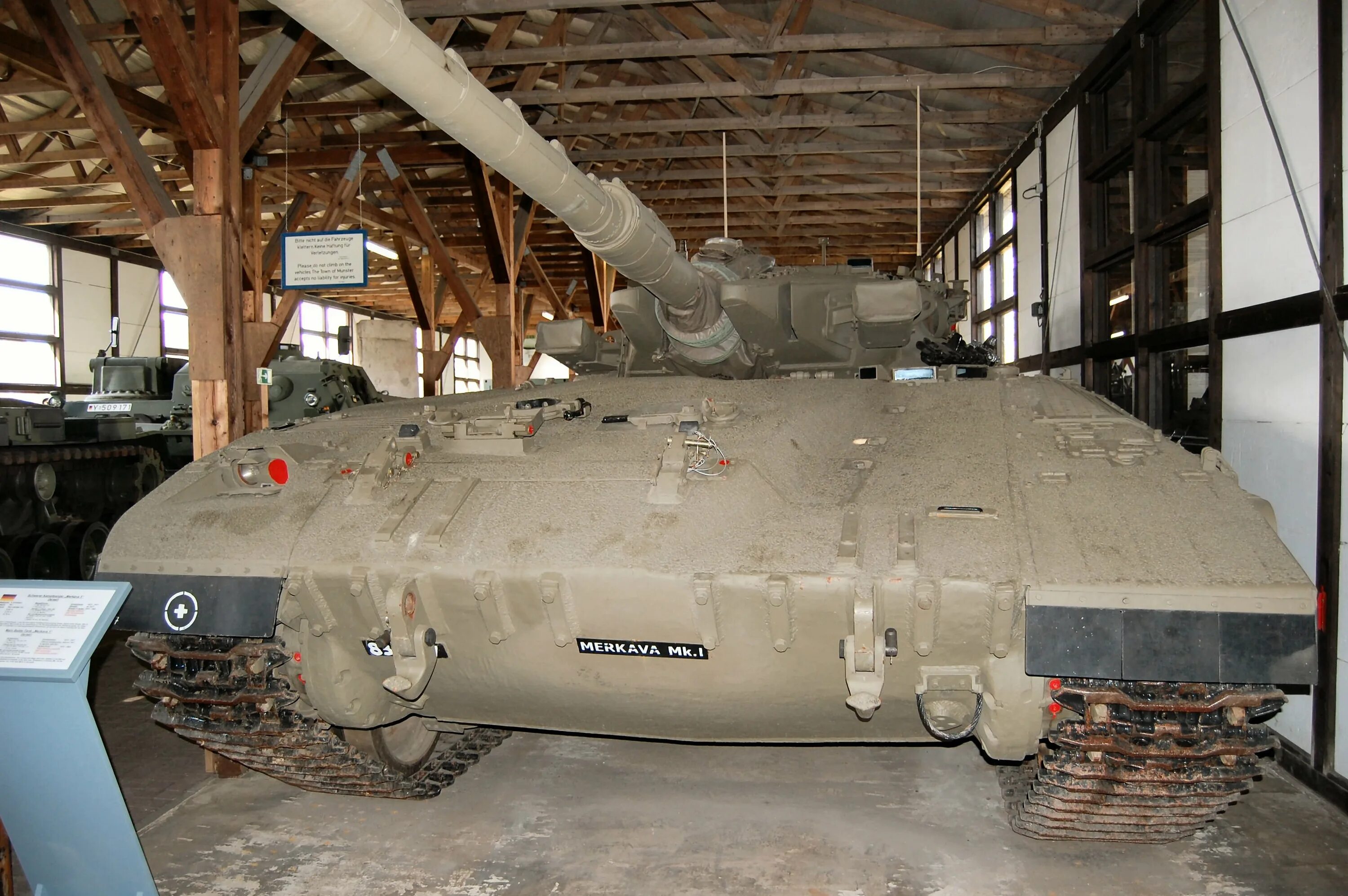 Land Cruiser p1000 Ratte. Гигантские танки. Гигантский танк немцев. Самые гигантские танки. Громадный танк