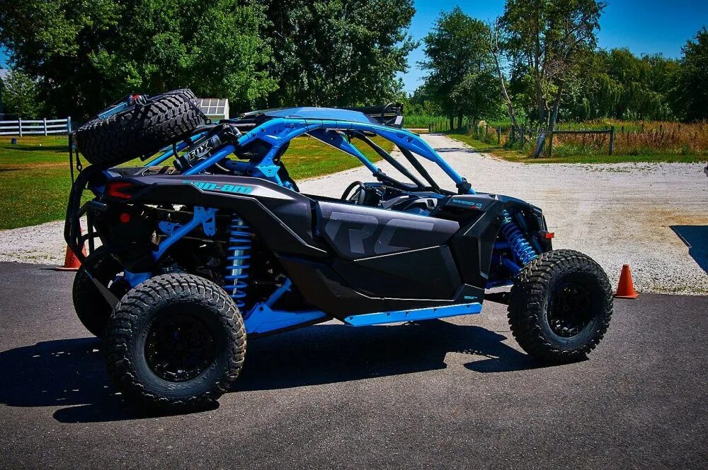 Спаслись на багги от дрона. Маверик багги. багги маверик х3. maverick x3. багги маверик х3 турбо.