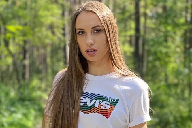 Виктория складчикова стендап. Виктория складчикова. Виктория складчикова. Виктория складчикова стендап 2022. Дата рождения вики складчиковой.