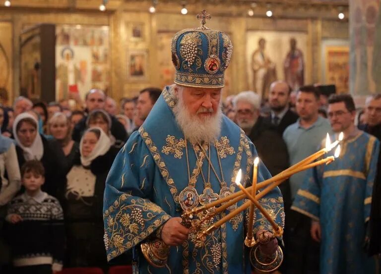 На каком языке велось богослужение. Патриаршее богослужение в успенском соборе. сретение богослужение. сретение встреча в храме.