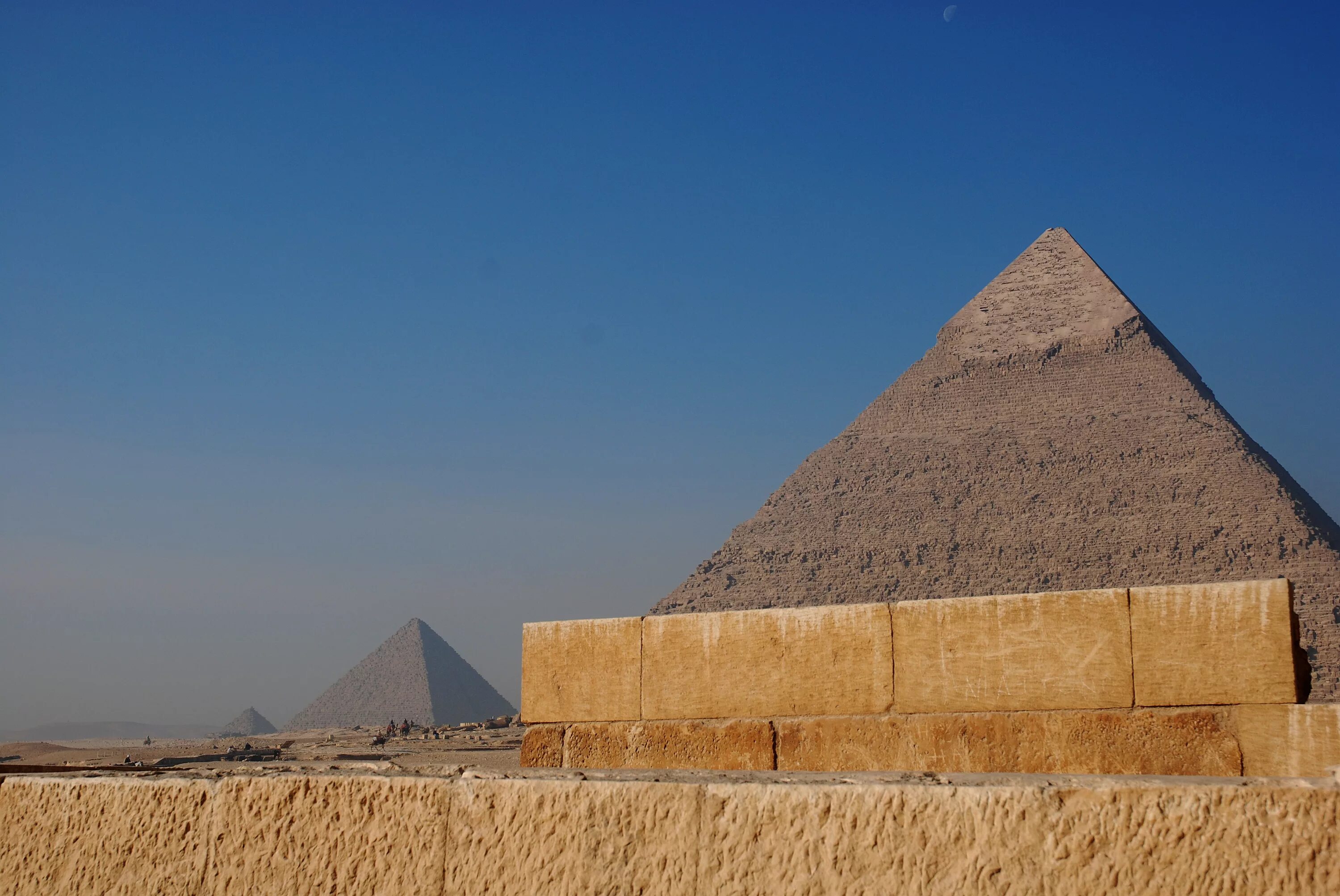 Древности пирамид. Пирамида Хафра. Искусство древнего Египта пирамиды. Каир пирамиды. Архитектура древнего Египта пирамиды Гизы.