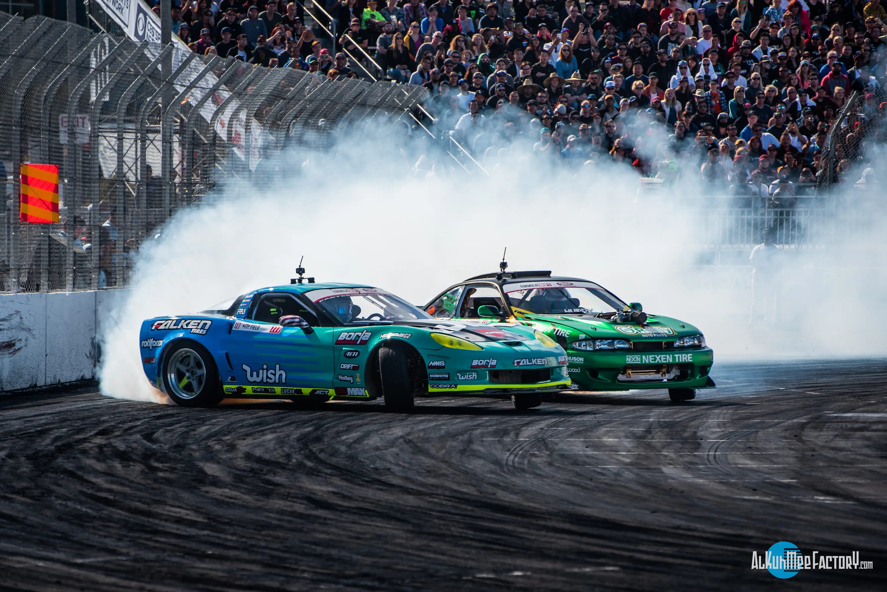 Over drift. Formula drift corvette. кольцевая дрифт. дрифт 1333х750. сим дрифт.