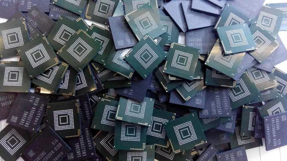 Flash memory chip. Чип флеш памяти. микросхема nand flash. чипы памяти hynix. redmi 5 emmc.