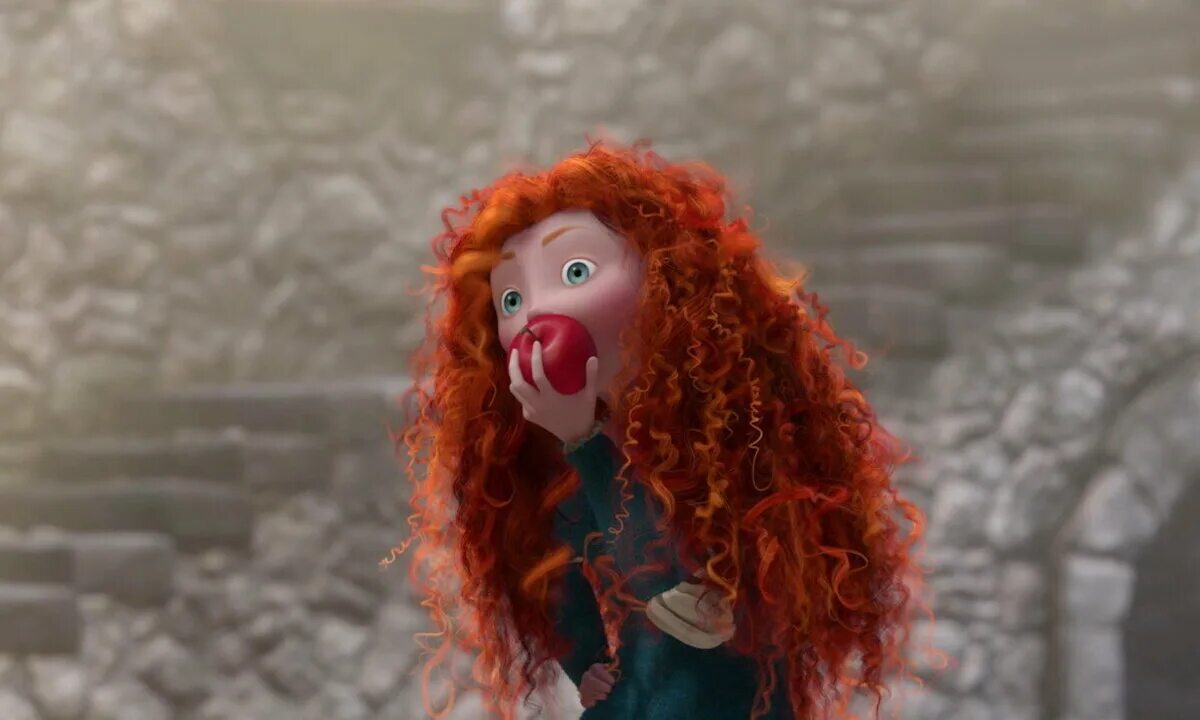 Храбрая девочка ест. Храбрая принцесса 2014. Мерида принцесса косплей. Мерида храбрая сердцем кадры. Храбрая девочка ест.