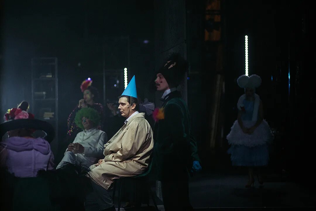 Звенит высокая тоска необъяснимая. Слеза осенних дней примета. Звенит высокая тоска необъяснимая. Звенит высокая тоска необъяснимая словами. Звенит высокая тоска необъяснимая словами.