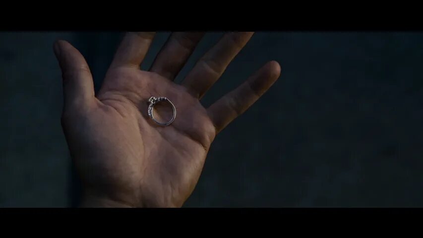 Украла кольцо. Человек паук 3 кольцо. Обручальное кольцо человек паук 3. Слушать колец 3