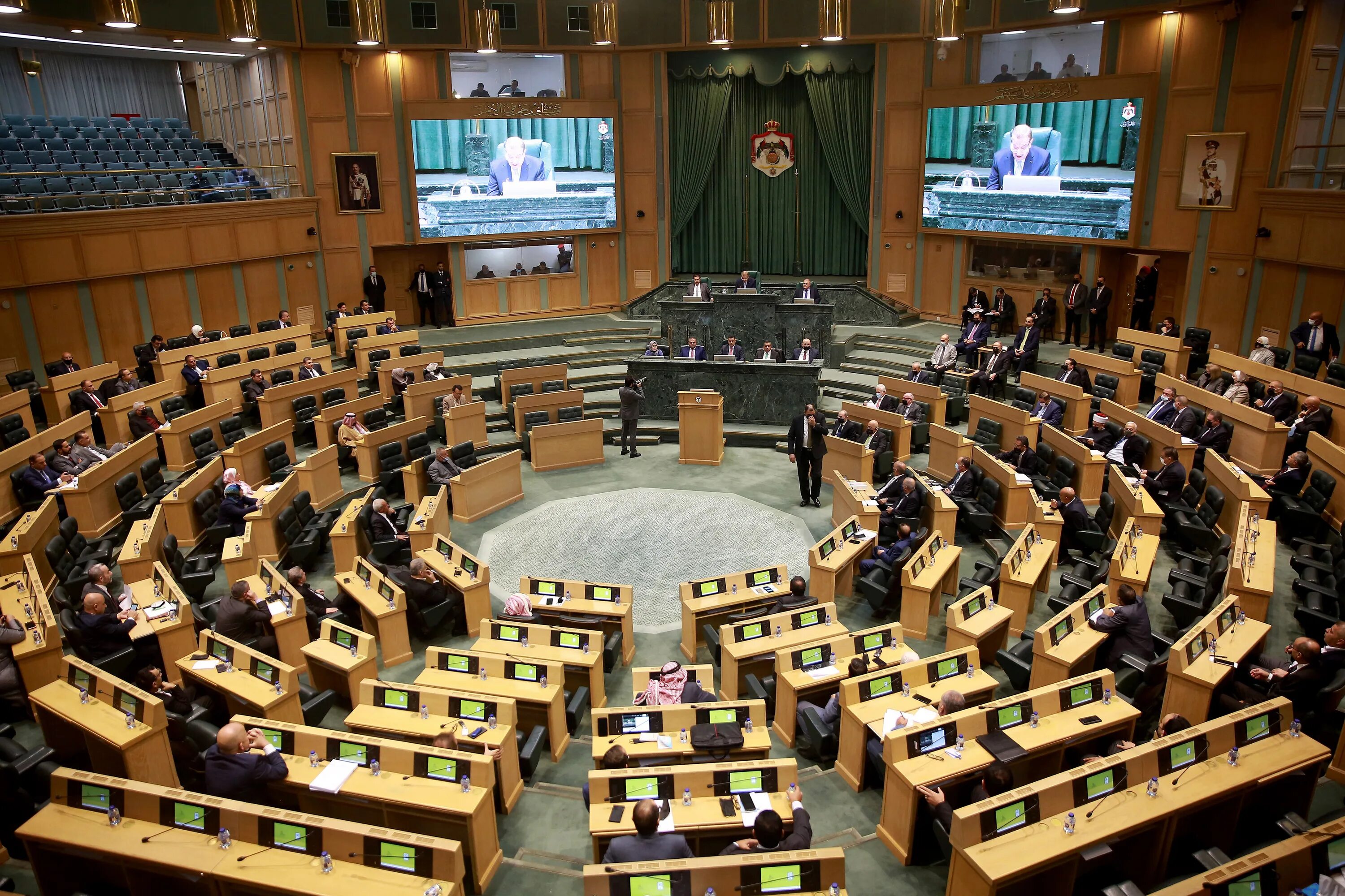 Парламент сфера