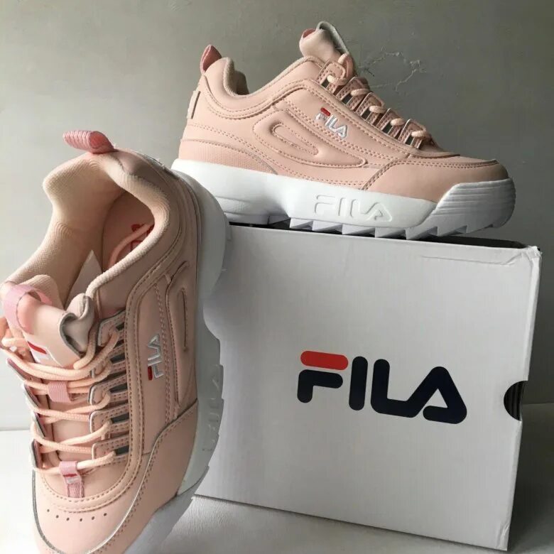 Фила дизрапторы 2. Fila Disruptor 2 на ноге. Nike Disruptor 2. Коробка Fila Disruptor.