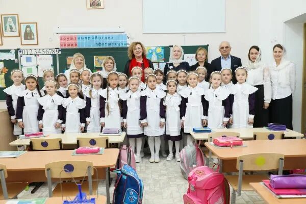 Центр умиление. Школа умиление заплавное. гимназия умиление. гимназия умиление заплавное здания. школа умиление волжский.