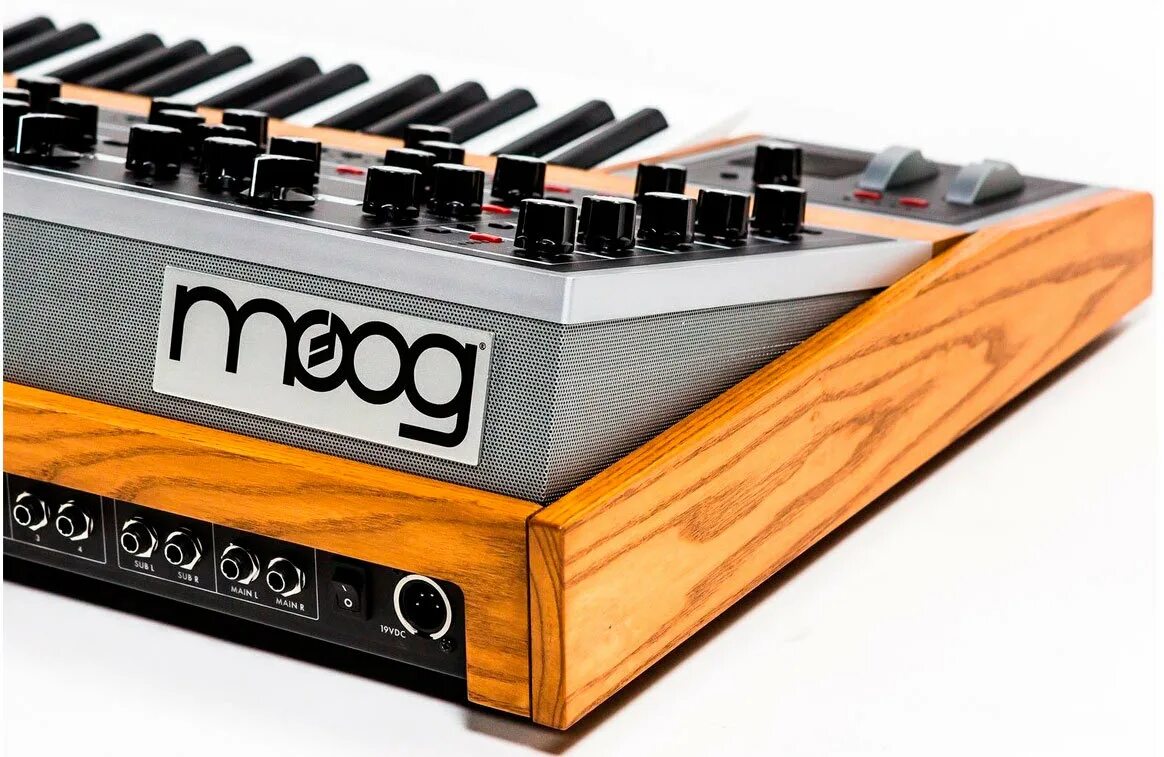 MOOG one 16. Синтезатор MOOG one 16-Voices. MOOG one 8 Voice. MOOG Polyphonic Ensemble. Voice 16