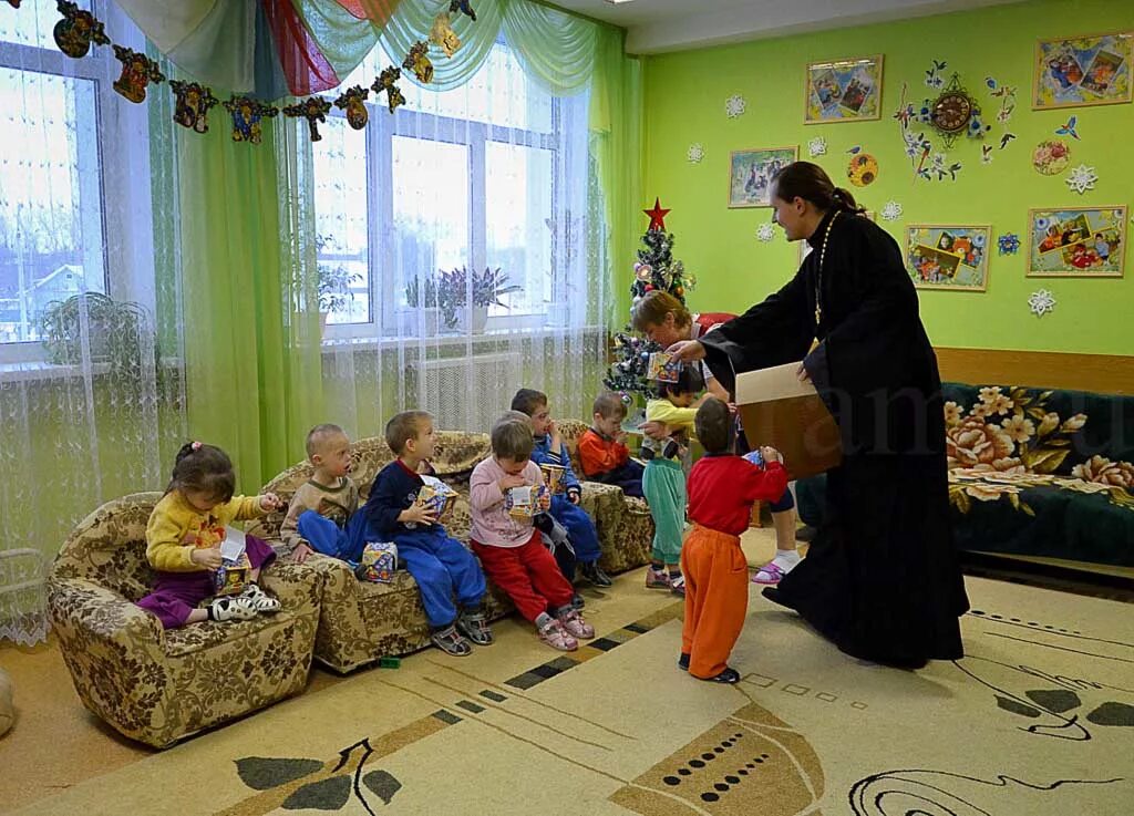 Интернаты детдома. Детдом в москве. Детдом. Московский детский дом. Детдом в москве.