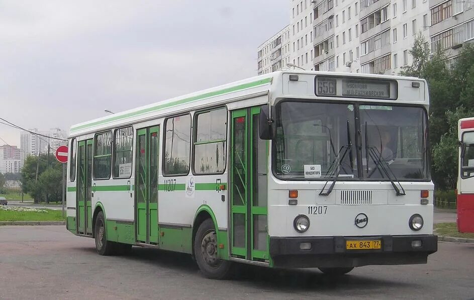 Автобус 11 сланцы. Автобус 11. 11 автобусный парк москва. автобус 11 псков. автобус 011.