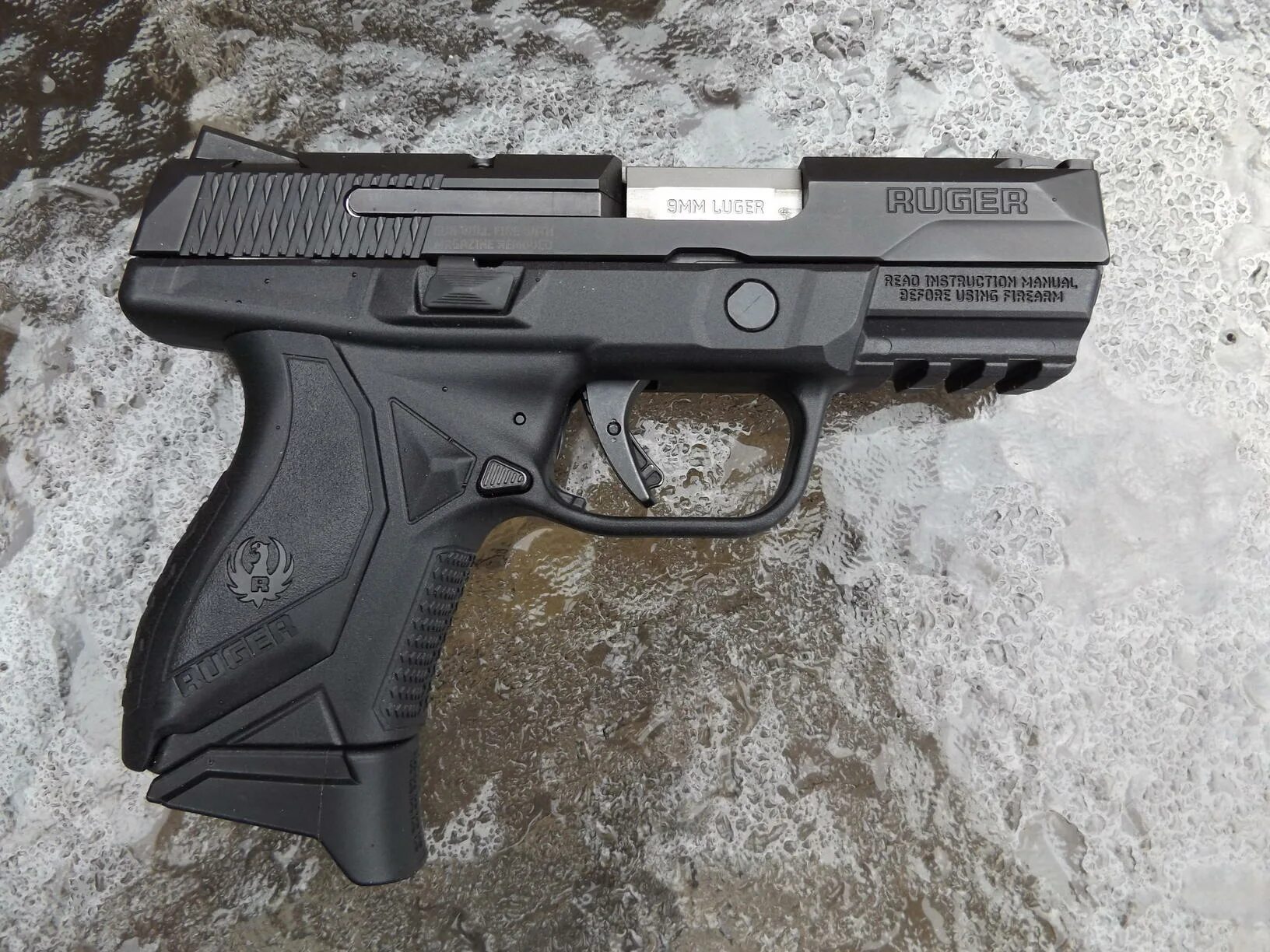 Компакт 9. Ruger American Pistol 9х19. Ruger 9mm Handguns. Remington rp9.