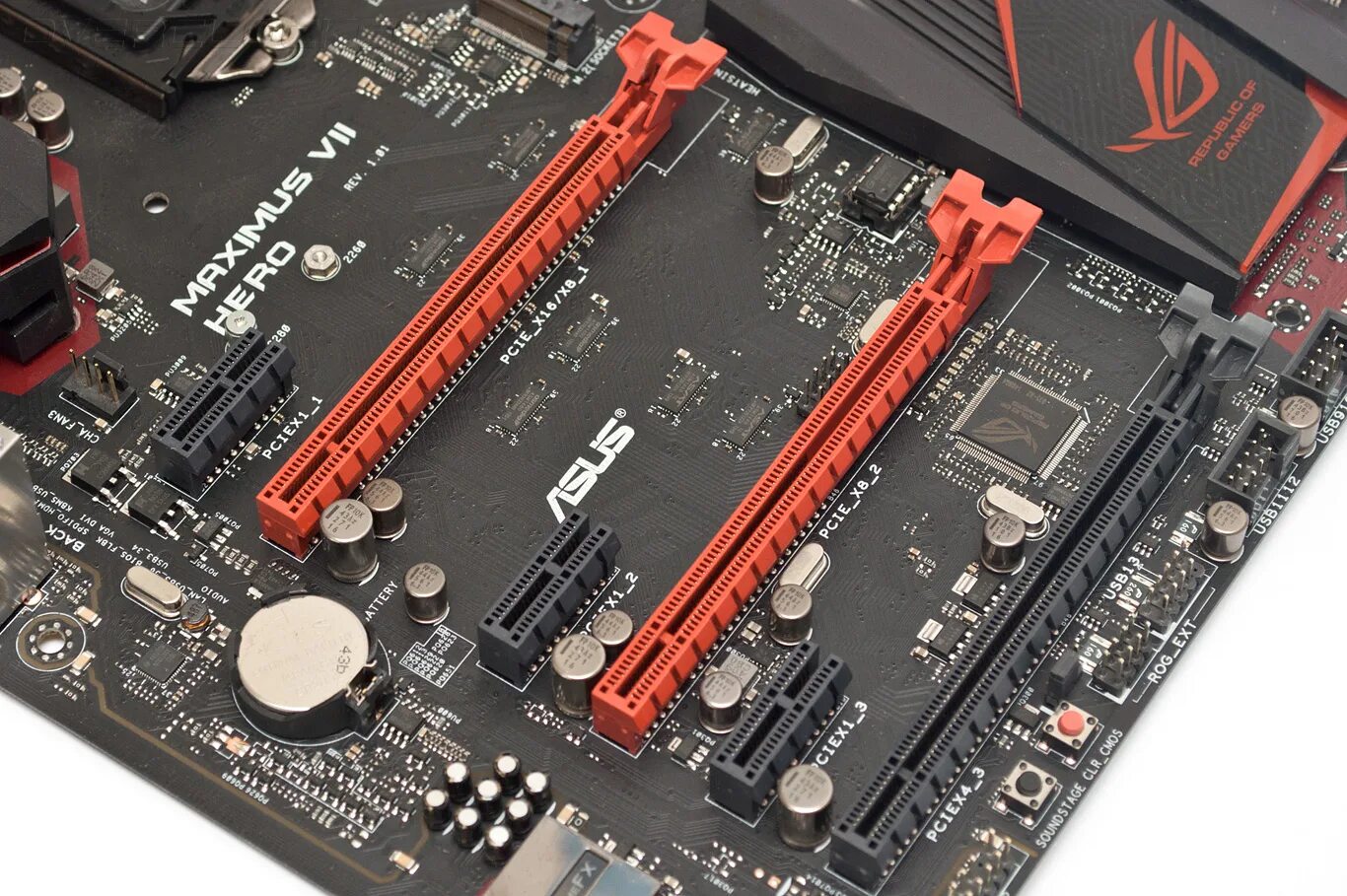 Pci pci express asus. Asus maximus hero z97. sas port asus maximus. батарейка для мат.платы maximus vii hero. защелка pci express.