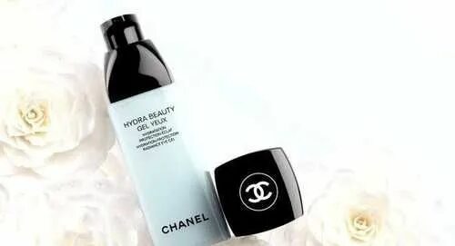 Chanel hydra Beauty Gel yeux 15. Увлажняющий гель вокруг глаз Шанель. Гель под глаза Шанель. Сыворотка вокруг глаз Шанель. Gel yeux
