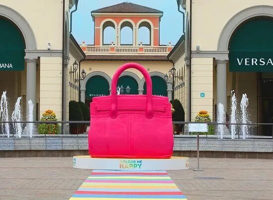 Аутлет чемоданов. Серравалле аутлет. аутлет италия пакеты. prada shoes serravalle outlet. dior baby в аутлете италии.