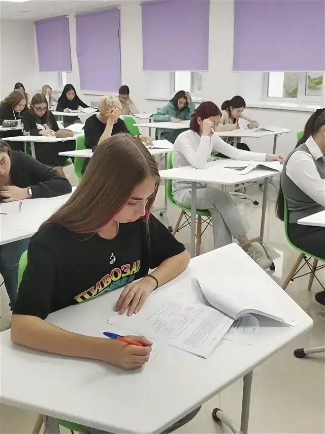 Студент спо это. Студенты спо. впр для студентов. обучающиеся спо. впр среднее профессиональное образование.