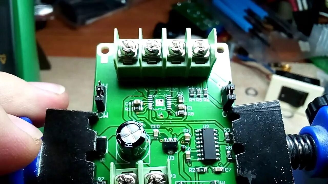 Неисправность контроллера. Контроллер драйвер двигателя hdd. rx23-b2 плата управления. двигатель hdd 4 контакта к 3 контактам контроллера. как отремонтировать контролер вулкана видео.