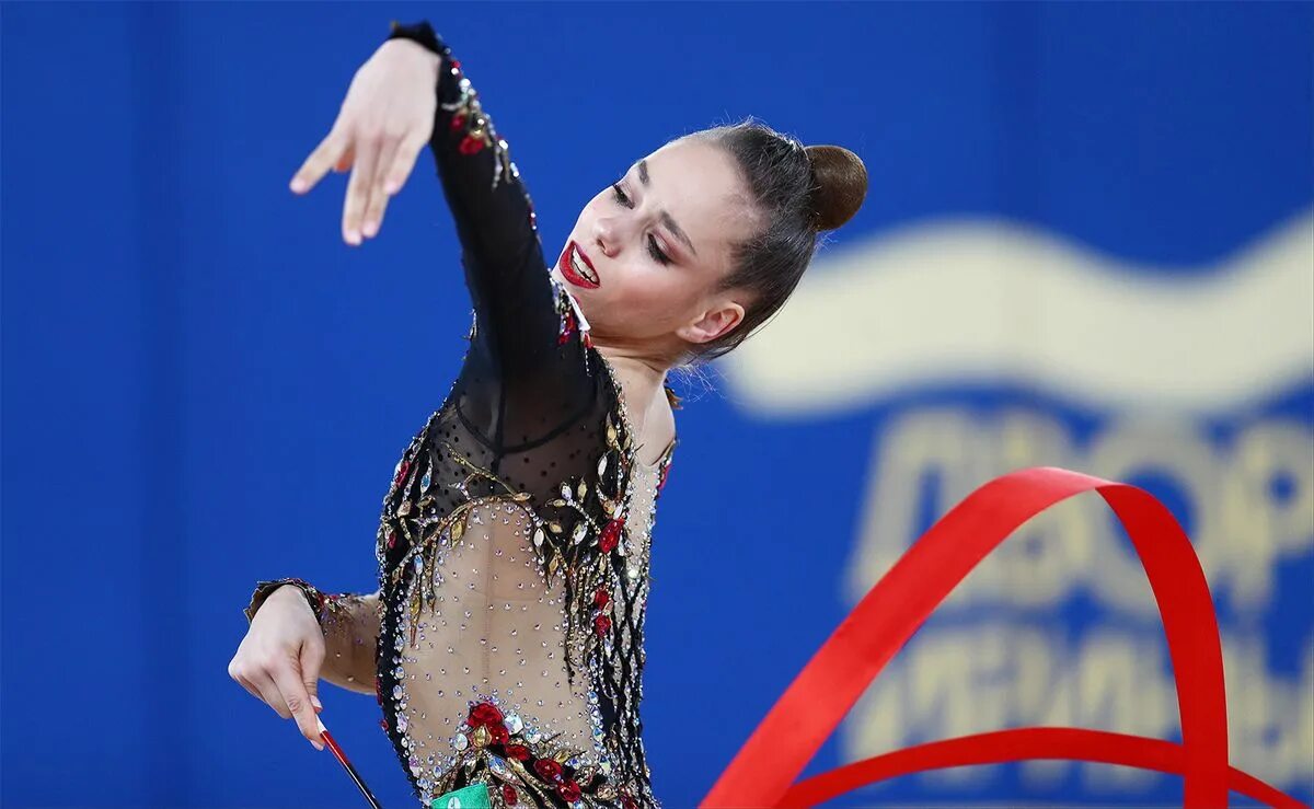 айша исабекова художественная гимнастика. эльжана таниева. чемпионка азии по художественной гимнастике. чемпионки по художественной гимнастике. чемпионка азии по художественной гимнастике.