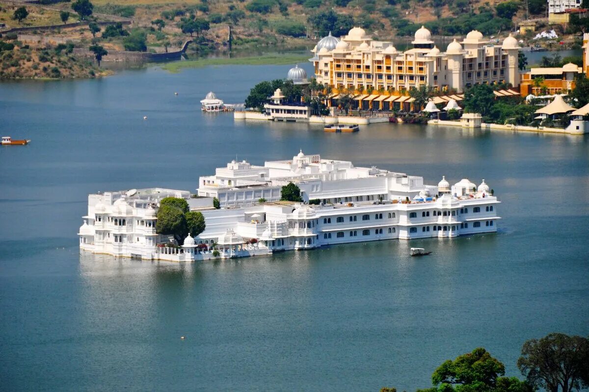 Taj lake. Озёрный дворец удайпур. taj lake palace, озёрный дворец, индия. тадж лейк палас удайпур. удайпур индия.