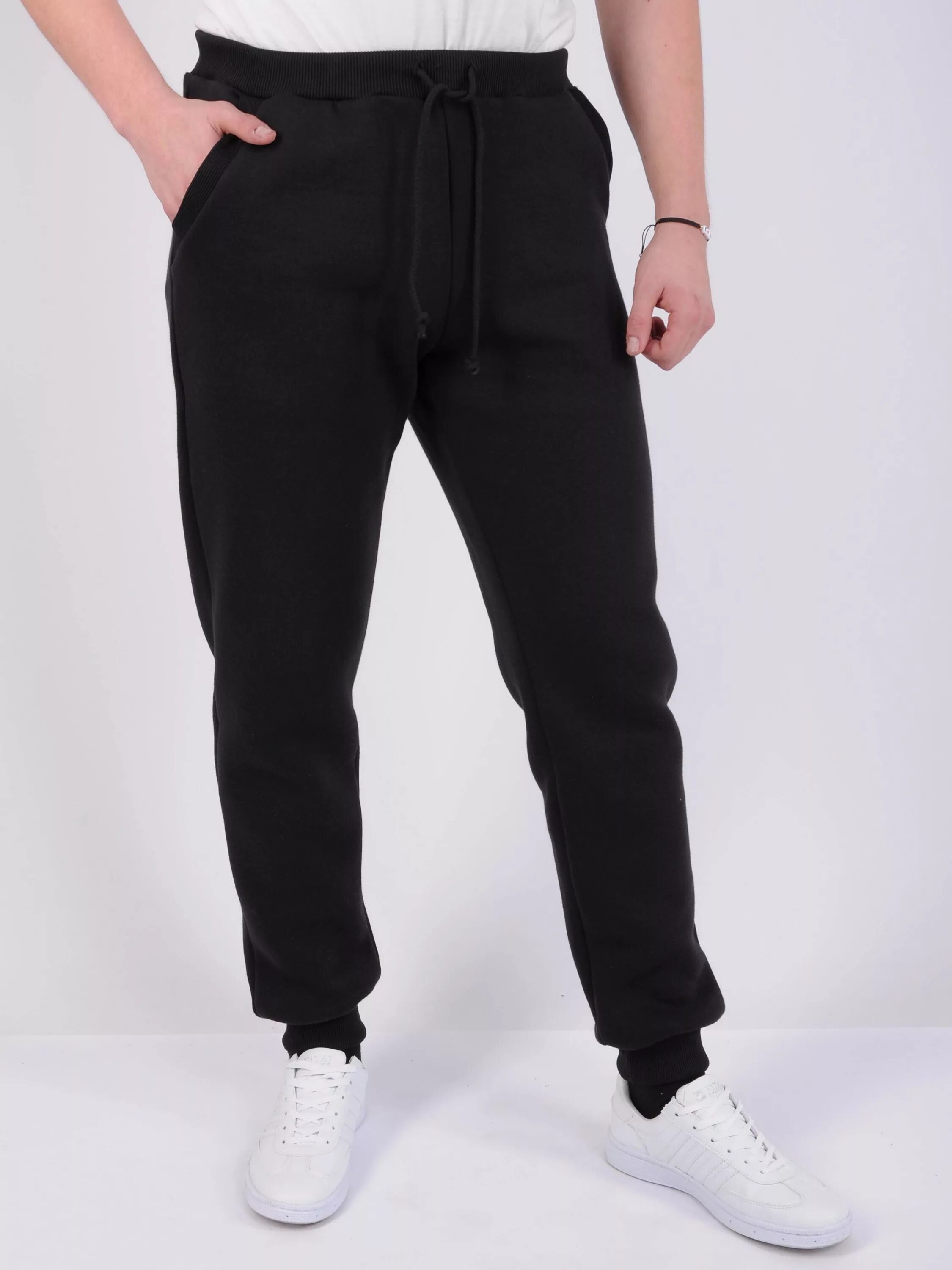 Тёплые спортивные штаны мужские. Трико мужское спортивное. Трико адидас мужские адидас. Темно серые штаны адидас. Lantes'r трико мужские 9181.