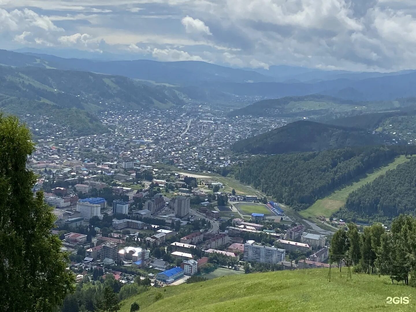 Горно алтайск пер. Гора в Горно Алтайске смотровая. Гора тугая Горно-Алтайск. Смотровая площадка Горно Алтайск. Гора тугая Горно-Алтайск смотровая.