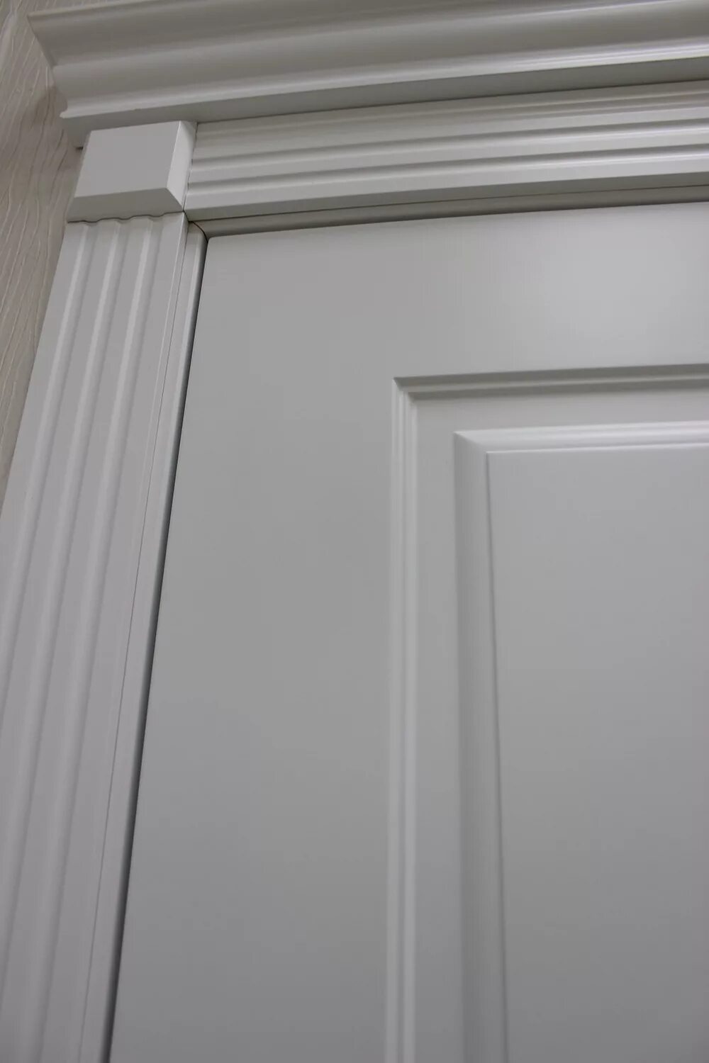 Двери межкомнатные белые. Белый наличник на дверь. Белый наличник на дверь. Белый наличник на дверь. Дг 60 lx3 эмаль белая, без врезки, универсальное (38мм) 2000.