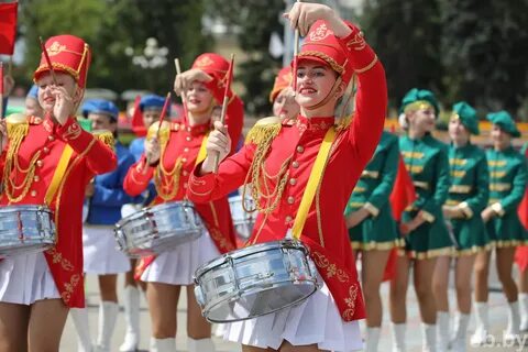Мажоретки