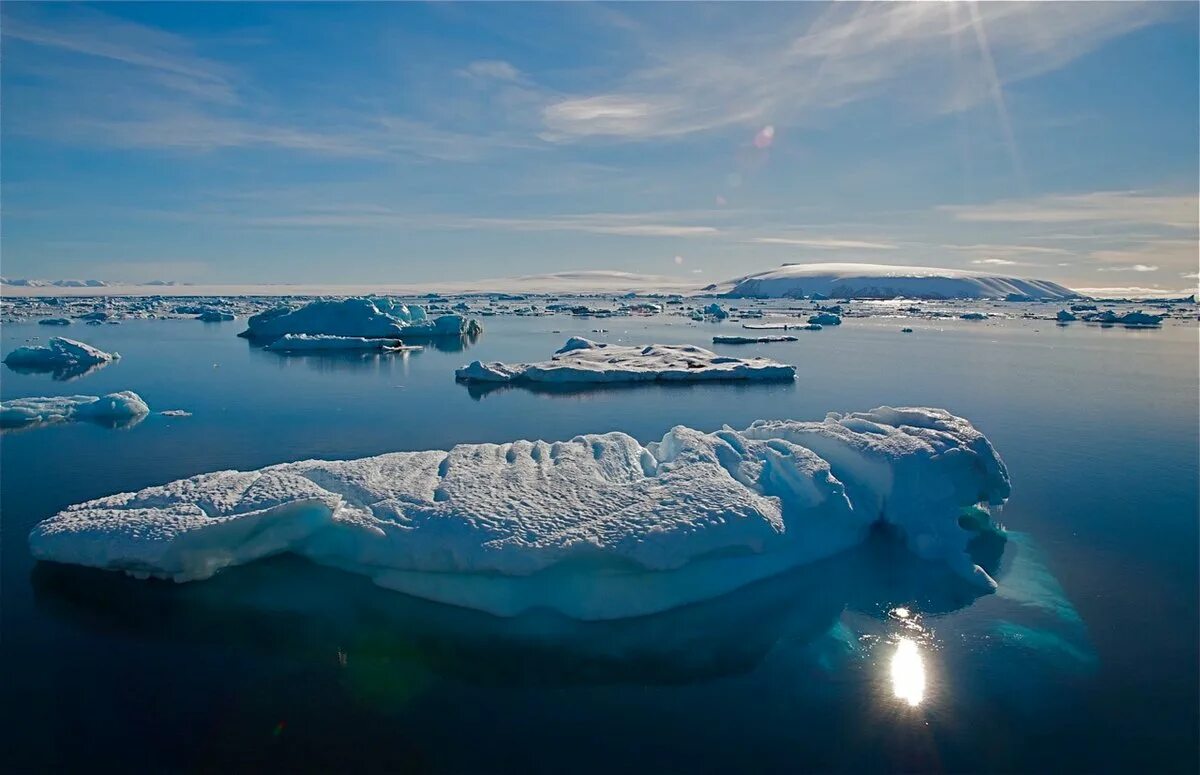 Polar Ice caps. Антарктика. Глобальное потепление острова. Лед 3 океан