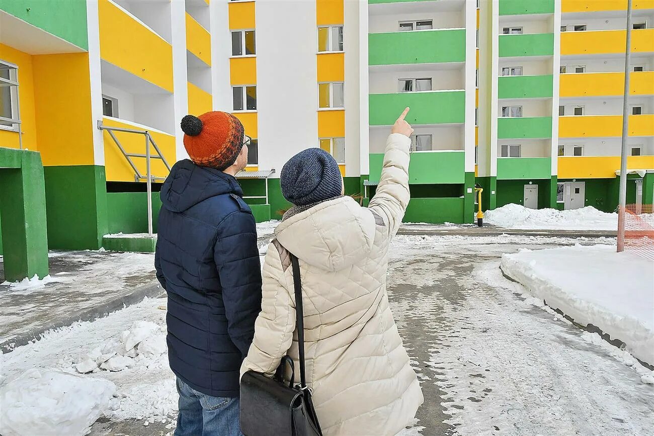 Самара семья детям. Многодетная семья кощеевых самарской области. Молодая семья самарская область. Глава кошкинского района. Молодая семья самарская область.