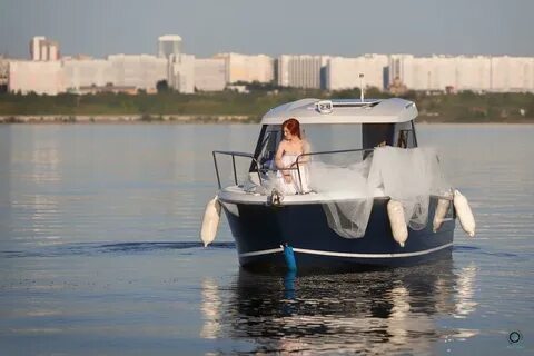 Drive boat
