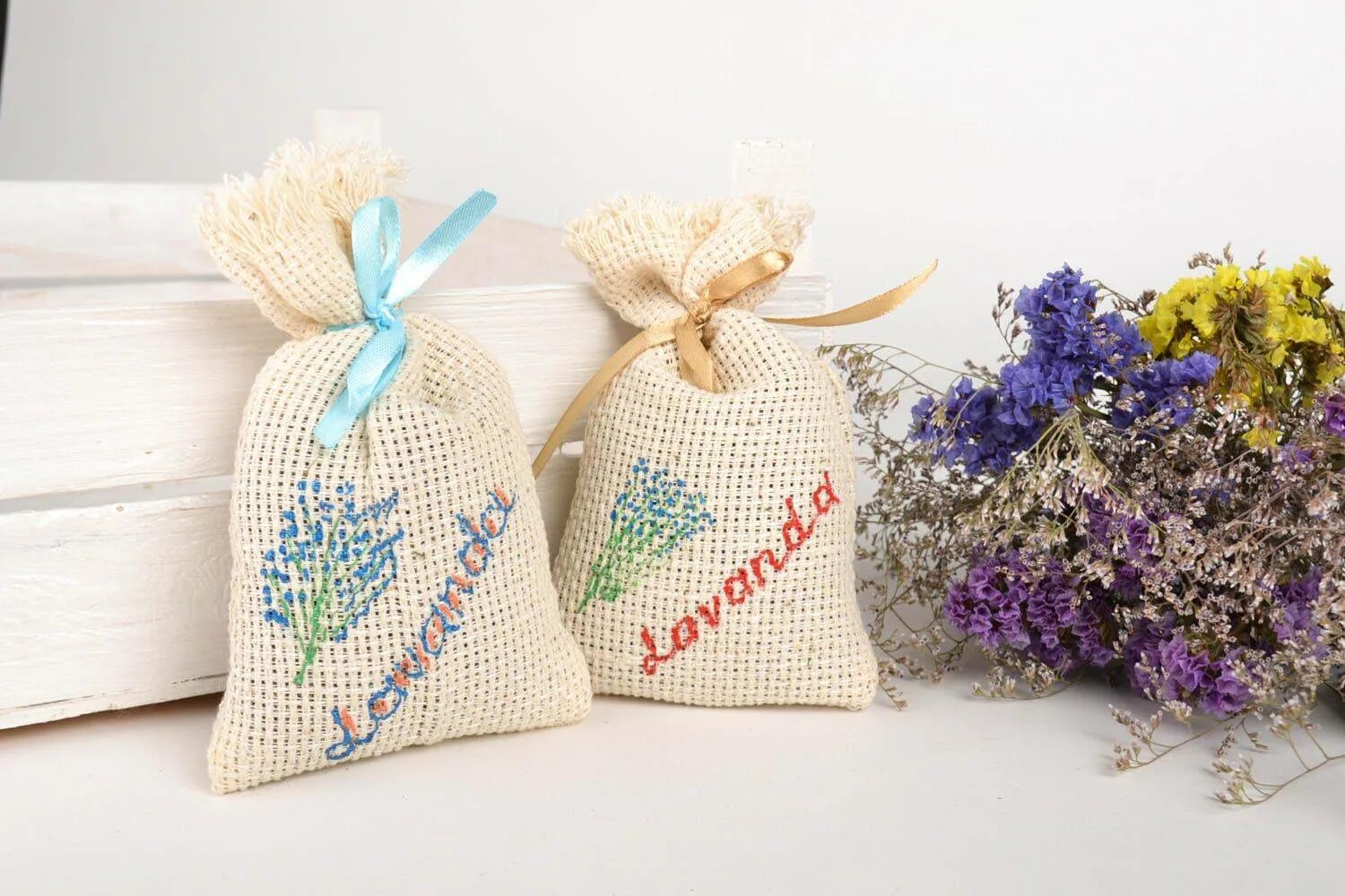 Как сделать саше. Как сделать саше. Упаковочные мешочки для подарков из ткани. Как сделать саше. Саше с лавандой.