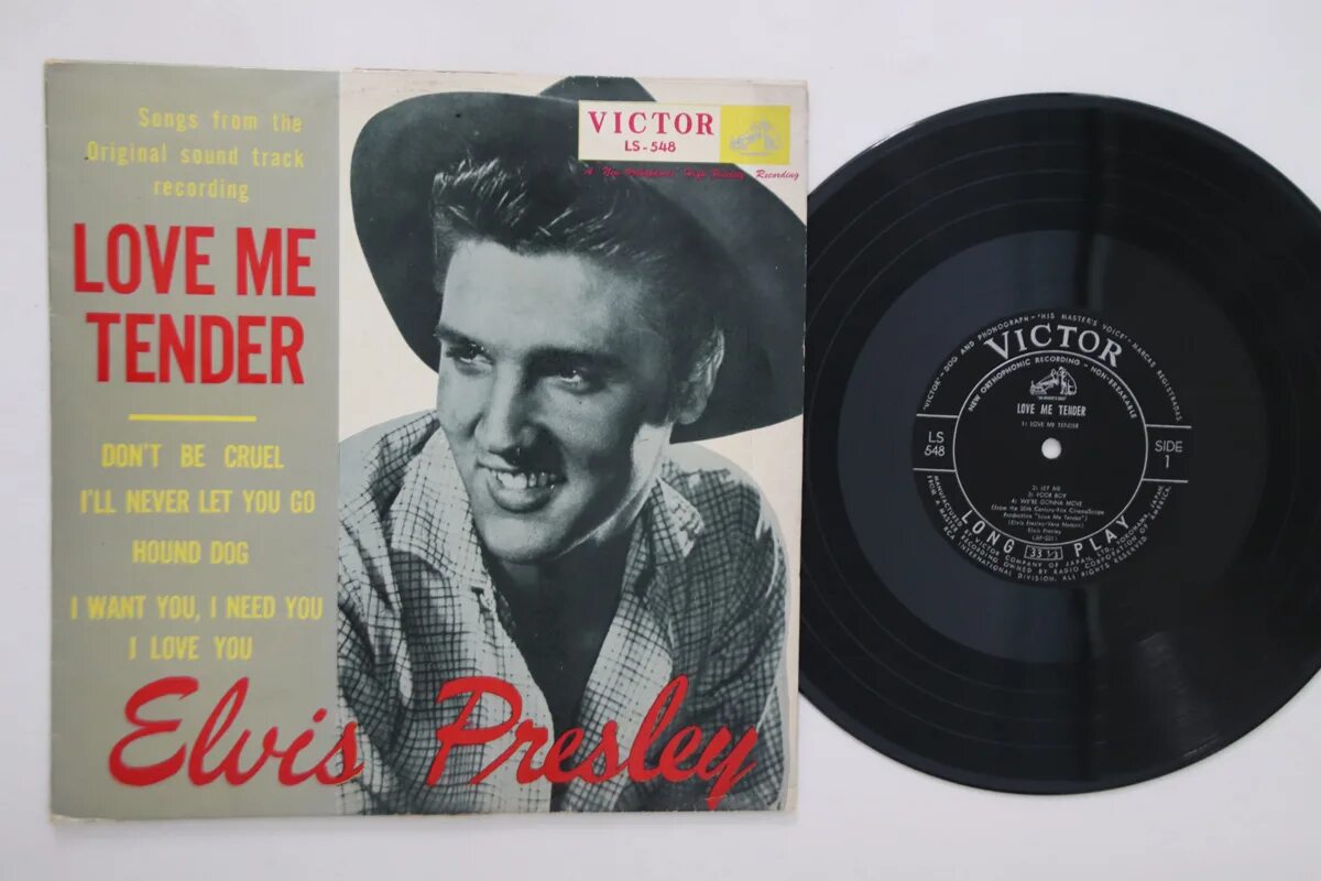 Elvis presley love me tender. Elvis Presley "Love Songs". Victor Japan винил. Love me tender Элвис Пресли. Elvis Presley Love me tender обложка.