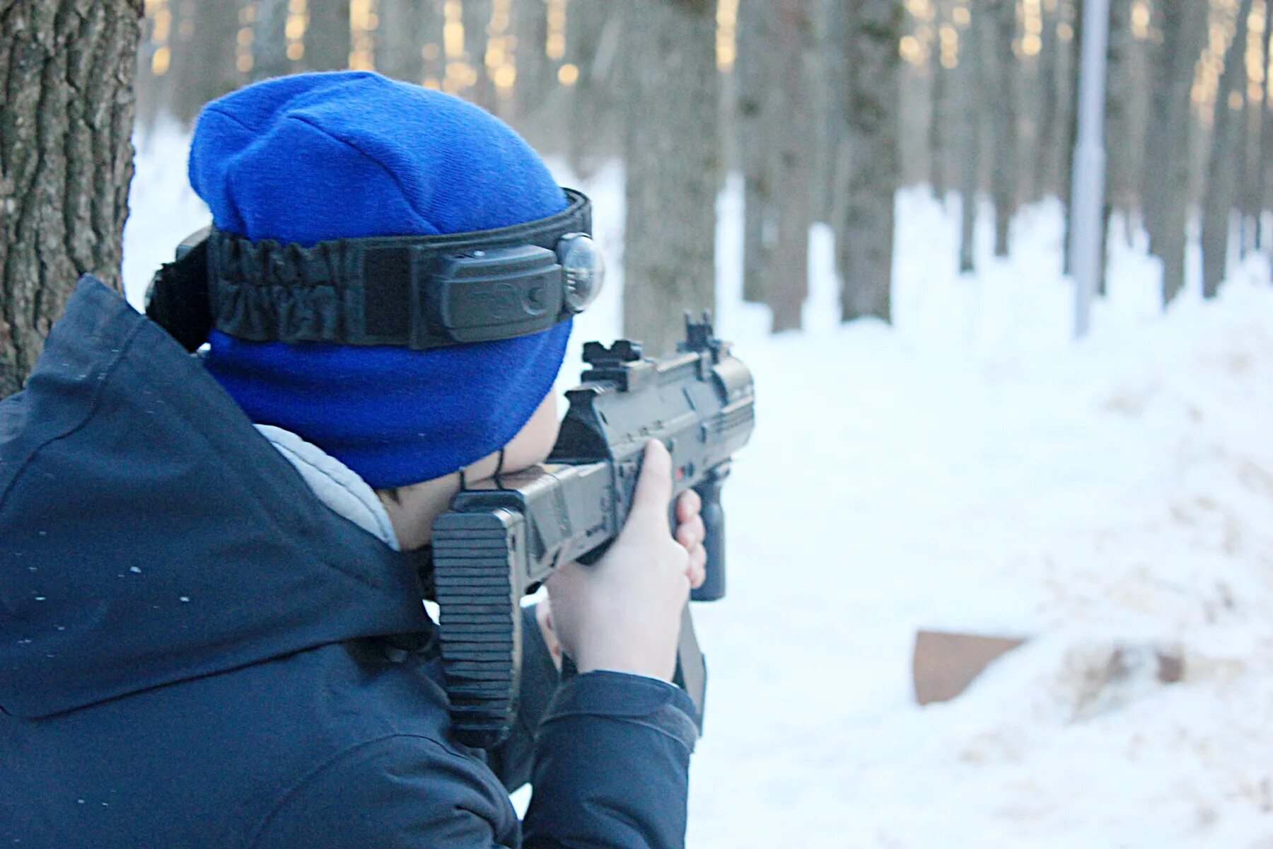 лазертаг зима. пейнтбол зимой.